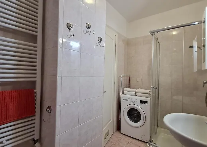 Fiorilli House - Fair District - Gratis Private Parking * בולוניה