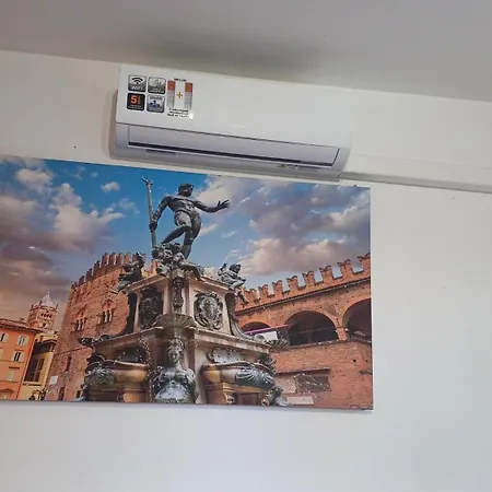 Apartamento Fiorilli House - Fair District - Gratis Private Parking Bolonia
